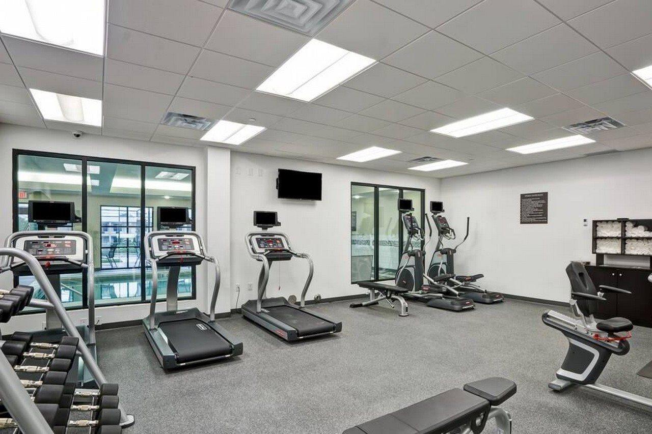 Homewood Suites By Hilton Christiansburg Bagian luar foto