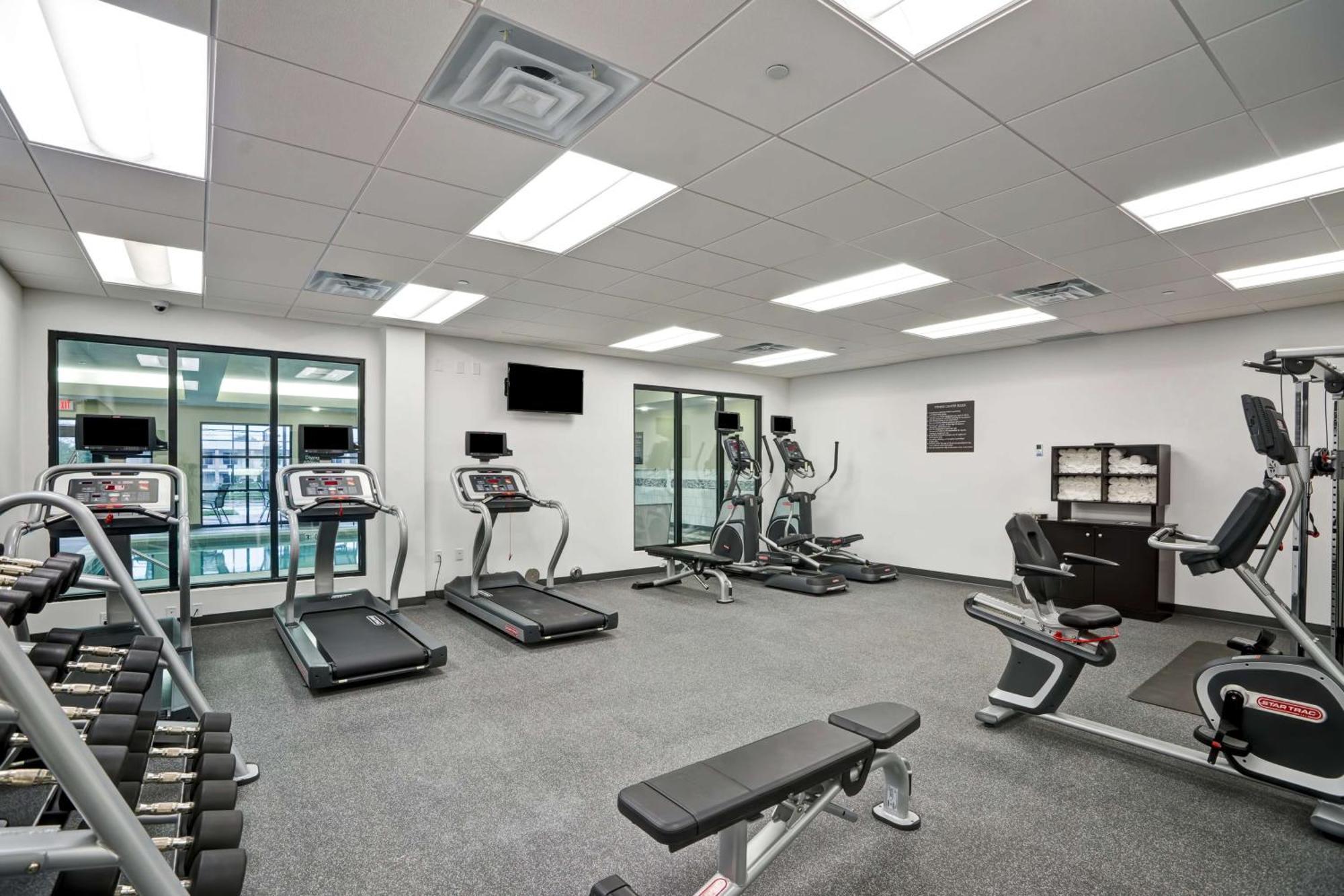 Homewood Suites By Hilton Christiansburg Bagian luar foto